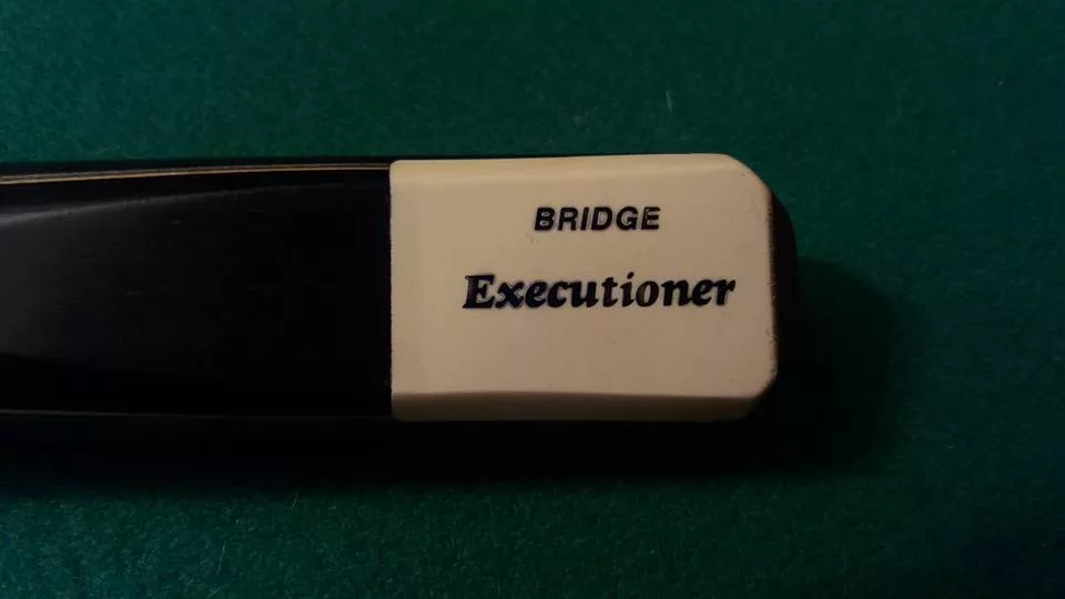 Bridge Executioner cue
