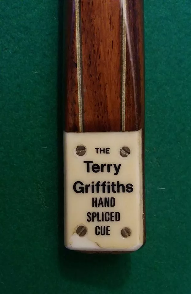 Terry Griffiths cue
