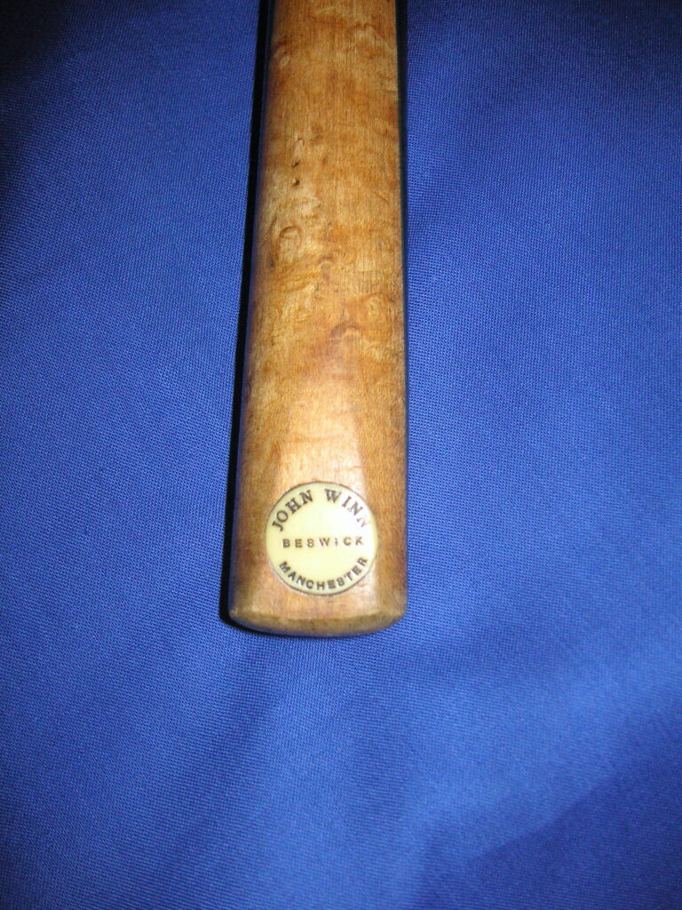 John Winn cue